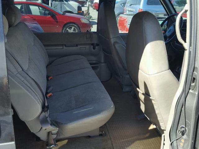 1GNDM19W71B150753 - 2001 CHEVROLET ASTRO GRAY photo 6