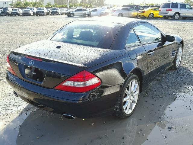 WDBSK71F47F130352 - 2007 MERCEDES-BENZ SL 550 BLACK photo 4