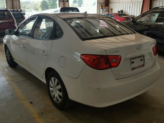 KMHDU46D49U666285 - 2009 HYUNDAI ELANTRA GL WHITE photo 3