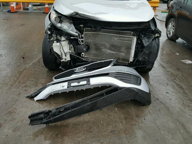 KNDPB3A20D7366421 - 2013 KIA SPORTAGE B SILVER photo 9