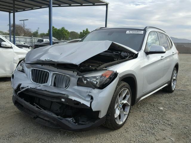 WBAVM1C59DVW46487 - 2013 BMW X1 SDRIVE2 Srebrny zdjęcie 2