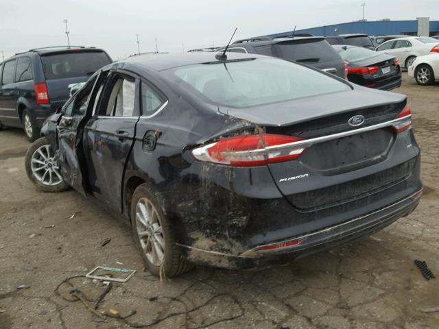 3FA6P0H71HR246211 - 2017 FORD FUSION SE BLACK photo 3