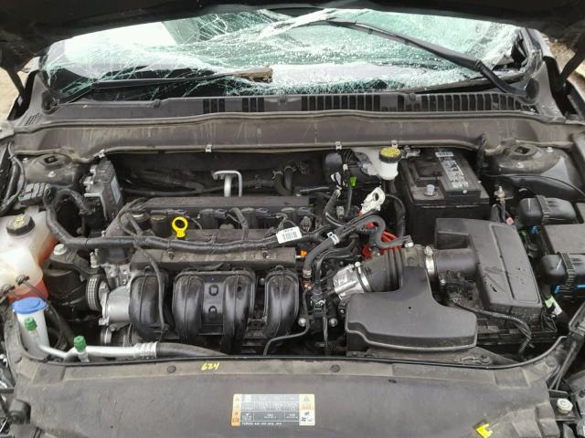 3FA6P0H71HR246211 - 2017 FORD FUSION SE BLACK photo 7