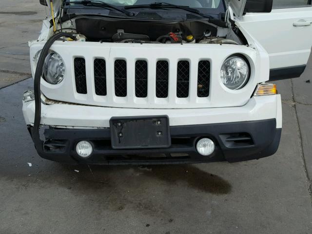 1J4NF1GB9BD212015 - 2011 JEEP PATRIOT SP WHITE photo 7