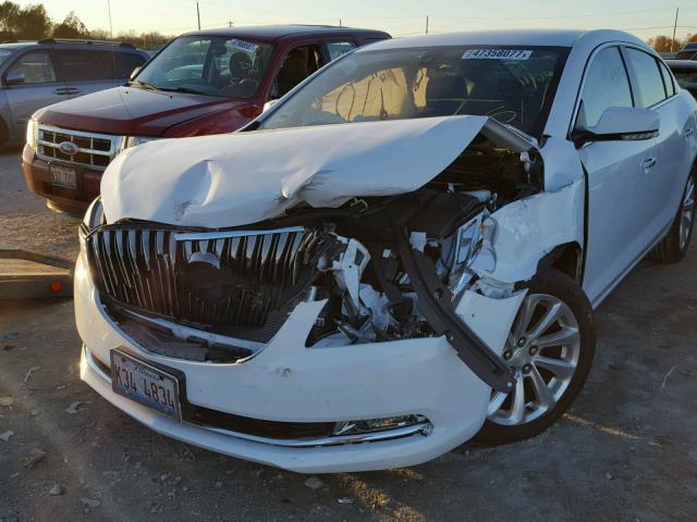 1G4GB5G31FF114693 - 2015 BUICK LACROSSE WHITE photo 9