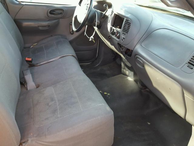 1FTRF17W72NA30267 - 2002 FORD F150 Biały zdjęcie 5