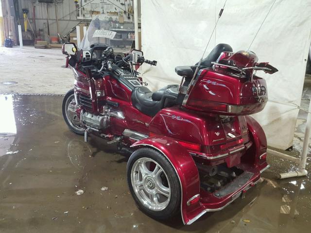 1HFSC2200XA100652 - 1999 HONDA GL1500 A RED photo 3