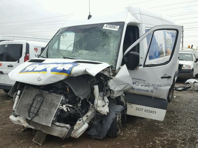 WD3PF0DC1E5867008 - 2014 MERCEDES-BENZ SPRINTER 3 WHITE photo 2