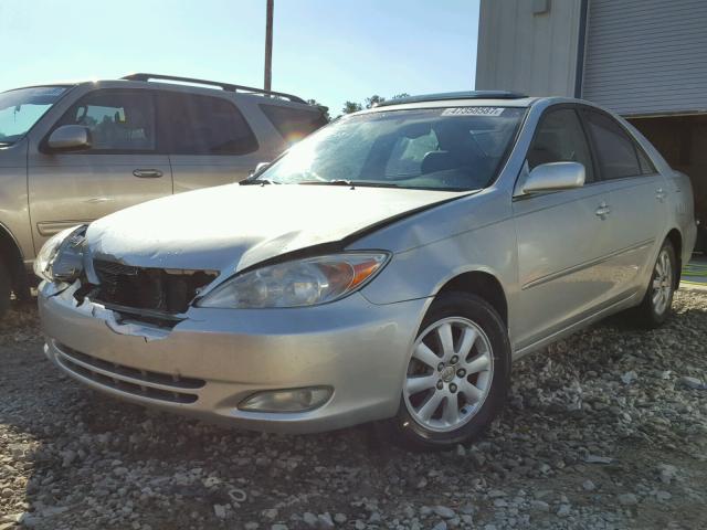 JTDBF32K730148187 - 2003 TOYOTA CAMRY LE ვერცხლისფერი ფოტო 2