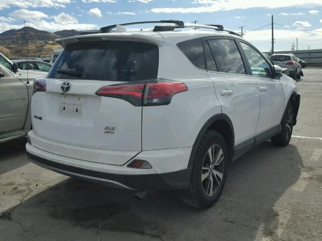 2T3RFREV0HW566097 - 2017 TOYOTA RAV4 XLE WHITE photo 4