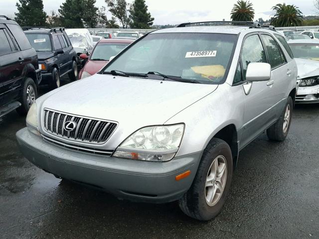 JTJHF10U120246372 - 2002 LEXUS RX 300 SILVER photo 2