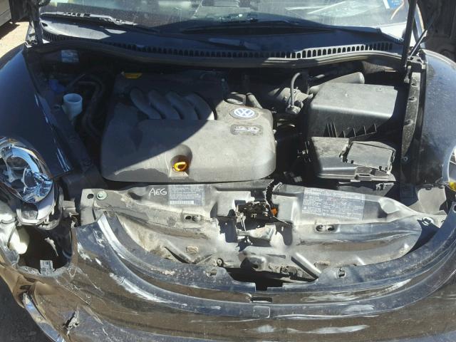 3VWCC21C6YM474601 - 2000 VOLKSWAGEN NEW BEETLE შავი ფოტო 7