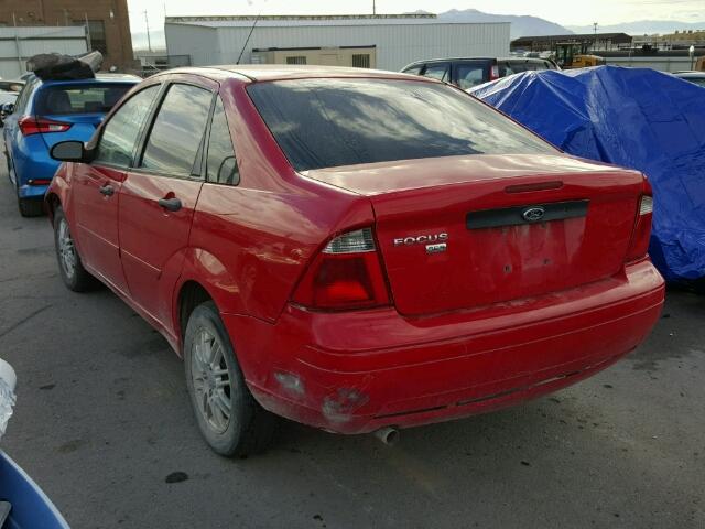 1FAFP34N67W136479 - 2007 FORD FOCUS ZX4 RED photo 3