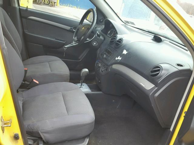 KL1TD56687B103263 - 2007 CHEVROLET AVEO BASE YELLOW photo 5