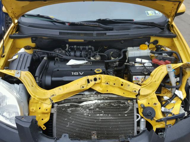 KL1TD56687B103263 - 2007 CHEVROLET AVEO BASE YELLOW photo 7