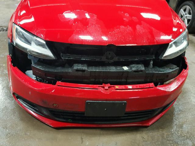 3VWD07AJ3EM416739 - 2014 VOLKSWAGEN JETTA SE RED photo 9