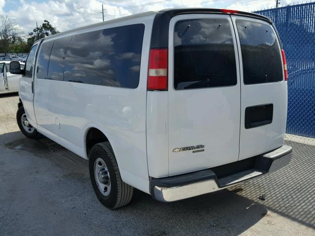 1GAZG1FG1D1121934 - 2013 CHEVROLET EXPRESS G3 WHITE photo 3