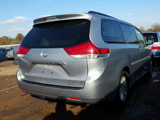 5TDYK3DC6CS267924 - 2012 TOYOTA SIENNA XLE SILVER photo 4