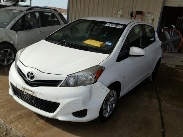 VNKKTUD31EA004224 - 2014 TOYOTA YARIS WHITE photo 2