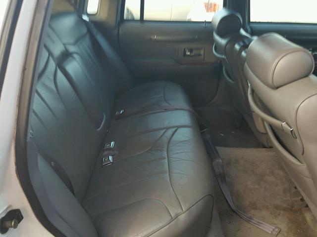 1LNLM82W2RY695027 - 1994 LINCOLN TOWN CAR S WHITE photo 6