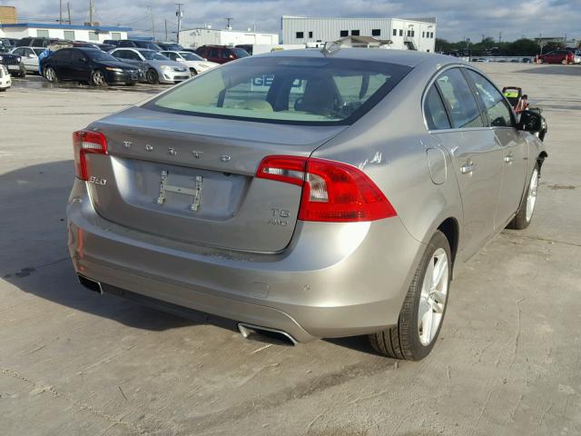 YV1612TMXF1350248 - 2015 VOLVO S60 PLATIN GRAY photo 4