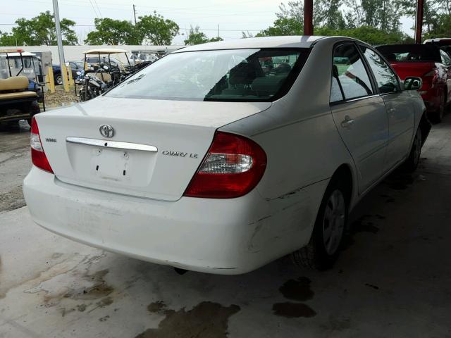 4T1BE32K52U010119 - 2002 TOYOTA CAMRY LE WHITE photo 4