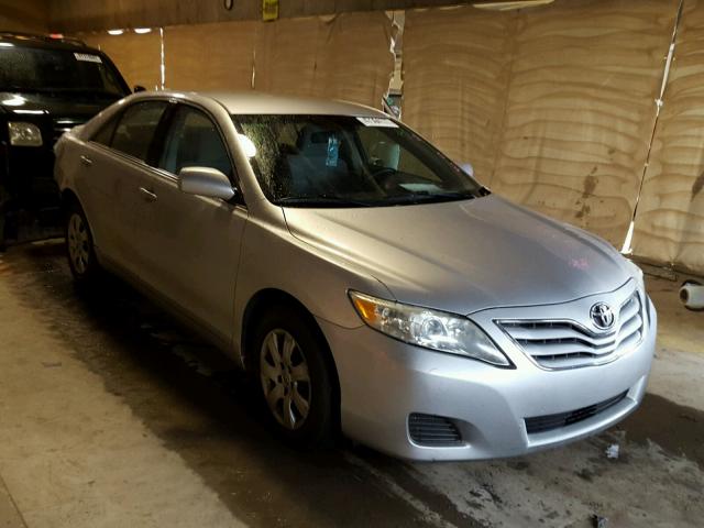 4T1BF3EK2AU006942 - 2010 TOYOTA CAMRY BASE SILVER photo 1