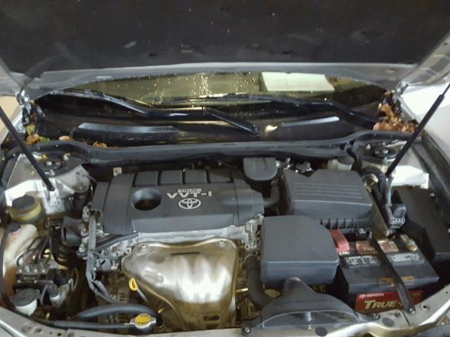 4T1BF3EK2AU006942 - 2010 TOYOTA CAMRY BASE SILVER photo 7