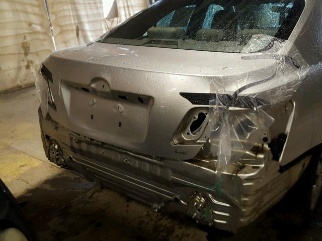 4T1BF3EK2AU006942 - 2010 TOYOTA CAMRY BASE SILVER photo 9