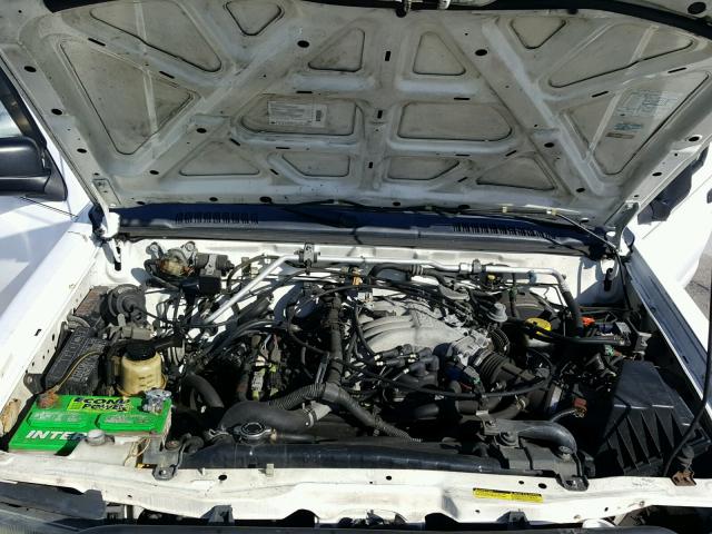 5N1ED28TXYC523620 - 2000 NISSAN XTERRA WHITE photo 7