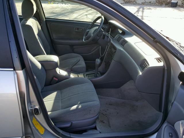 JT2BF28K9Y0247563 - 2000 TOYOTA CAMRY LE ნაცრისფერი ფოტო 5