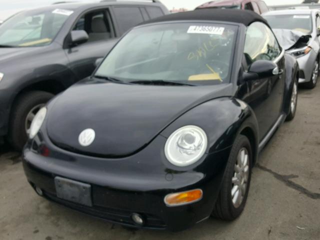 3VWCM31YX4M320160 - 2004 VOLKSWAGEN NEW BEETLE 黑色 照片 2