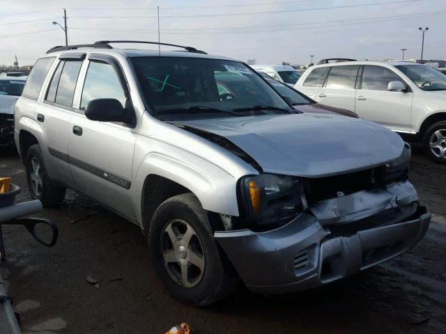 1GNDT13S942382834 - 2004 CHEVROLET TRAILBLAZE SILVER photo 1