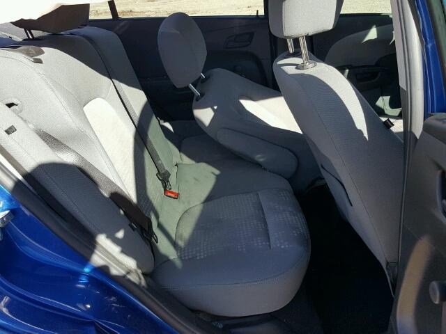 1G1JB5SH4H4102218 - 2017 CHEVROLET SONIC LS 蓝色 照片 6