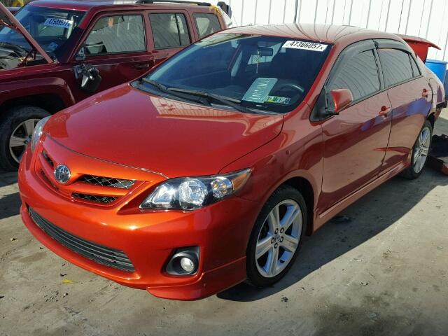 2T1BU4EE9DC074067 - 2013 TOYOTA COROLLA BA ORANGE photo 2