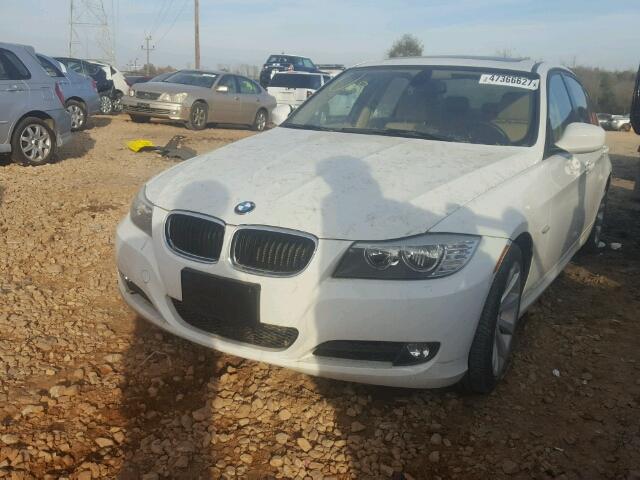 WBAPH7C53BE461025 - 2011 BMW 328 I WHITE photo 2