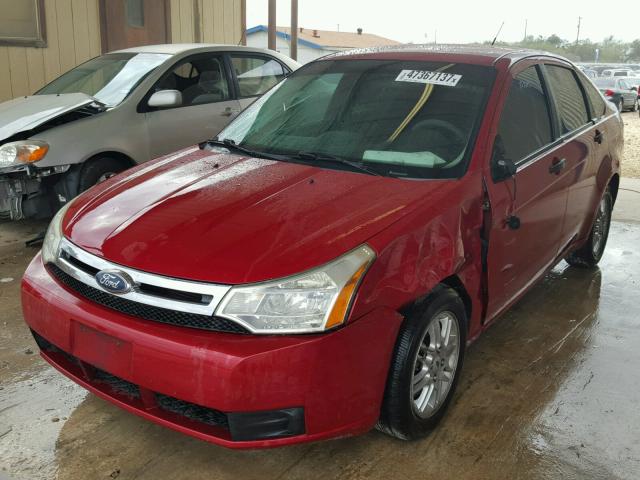 1FAHP35N49W150939 - 2009 FORD FOCUS SE RED photo 2