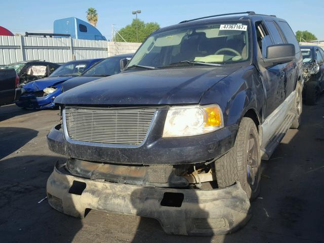 1FMRU15W13LB82210 - 2003 FORD EXPEDITION BLUE photo 2