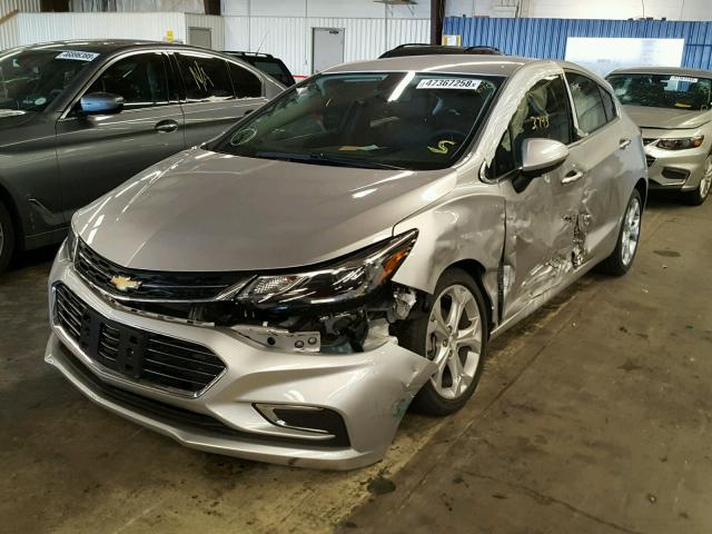 3G1BF6SMXJS644876 - 2018 CHEVROLET CRUZE PREM SILVER photo 2