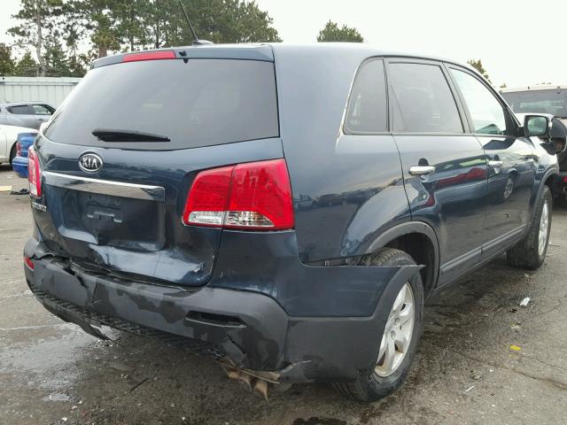 5XYKT3A13CG203407 - 2012 KIA SORENTO BA BLUE photo 4