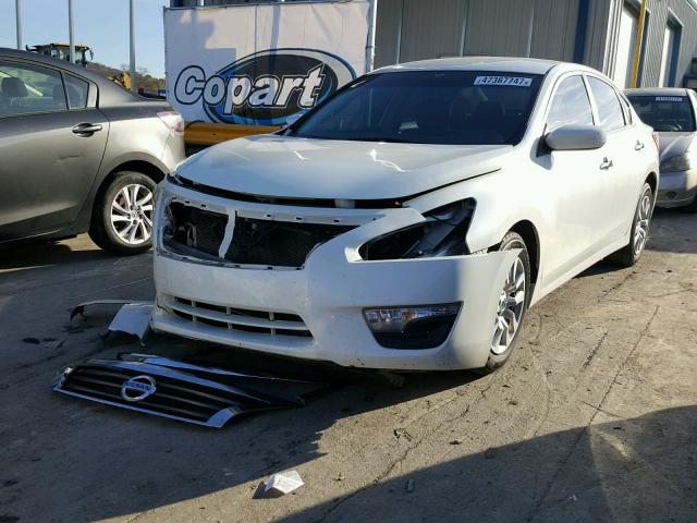 1N4AL3AP3DC283710 - 2013 NISSAN ALTIMA 2.5 WHITE photo 2