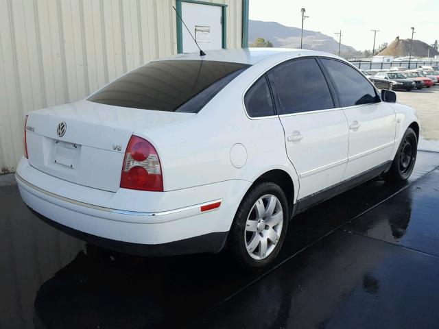 WVWRH63B72P358786 - 2002 VOLKSWAGEN PASSAT GLX WHITE photo 4