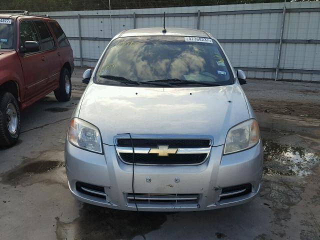 KL1TD5DE0BB190160 - 2011 CHEVROLET AVEO LS SILVER photo 9