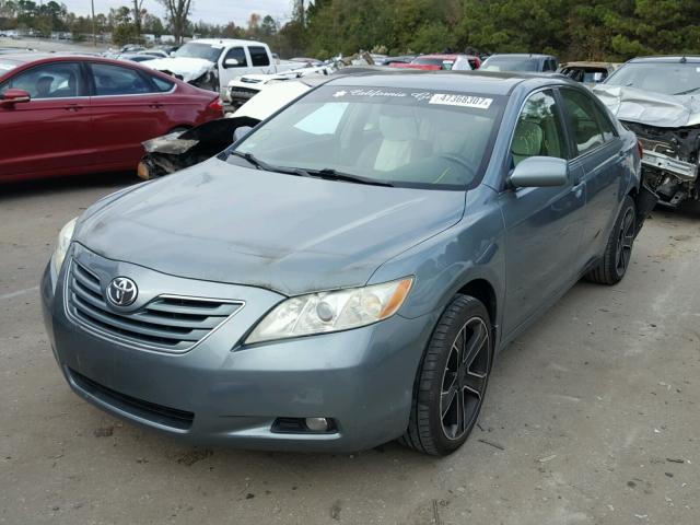 4T1BK46K78U560567 - 2008 TOYOTA CAMRY LE GREEN photo 2