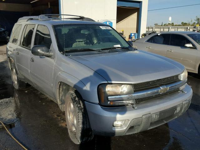 1GNES16S066107545 - 2006 CHEVROLET TRAILBLAZE SILVER photo 1