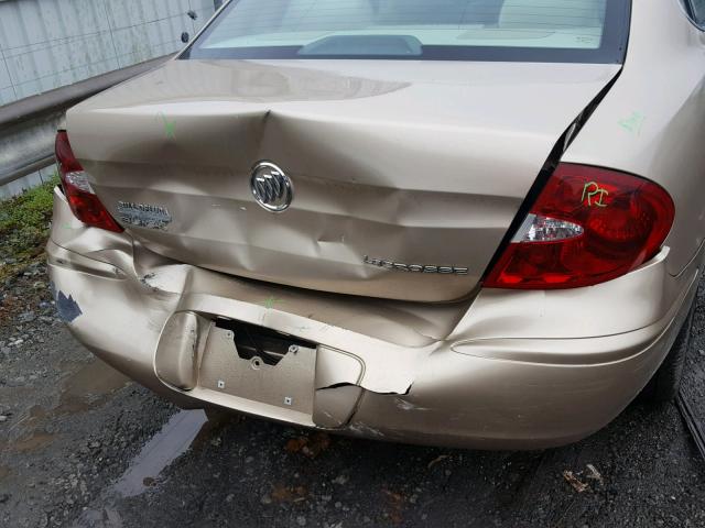 2G4WC532251295699 - 2005 BUICK LACROSSE C GOLD photo 9