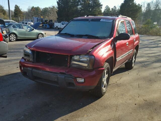 1GNDS13S022112651 - 2002 CHEVROLET TRAILBLAZE RED photo 2