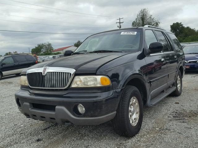 5LMPU28L0WLJ15324 - 1998 LINCOLN NAVIGATOR 黑色 照片 2