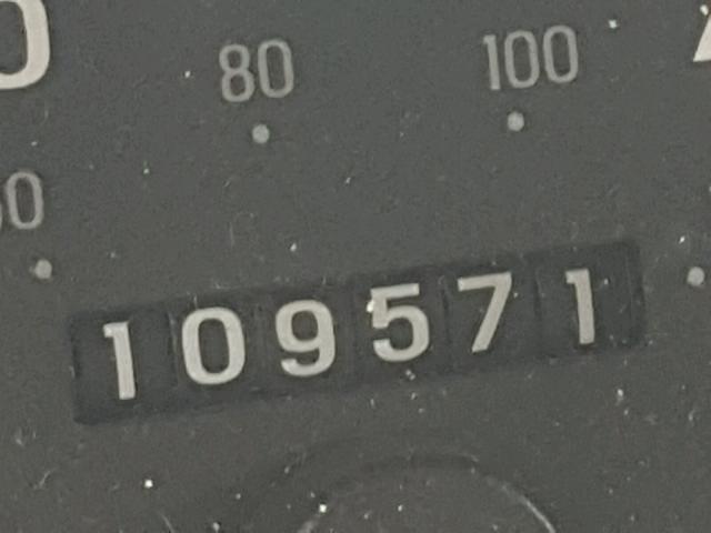 5LMPU28L0WLJ15324 - 1998 LINCOLN NAVIGATOR 黑色 照片 8