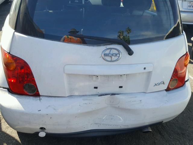 JTKKT624150113975 - 2005 TOYOTA SCION XA თეთრი ფოტო 9
